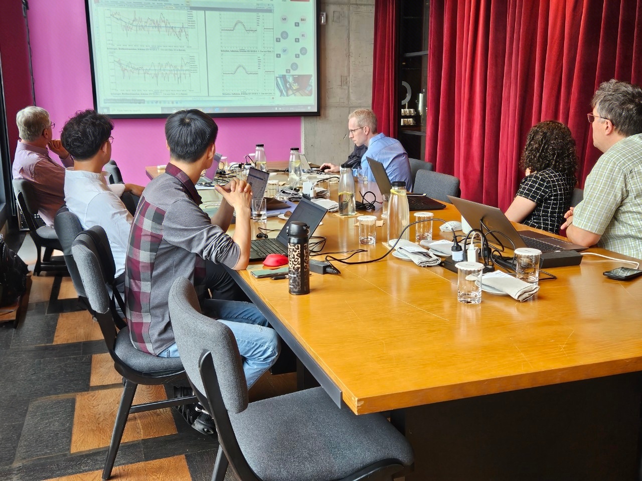 091208bf033e70e60ecdf893bfe2a30.jpg 091208bf033e70e60ecdf893bfe2a30.jpg